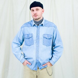 Long sleeve denim shirt vintage blue jeans button down up 90s L/XL
