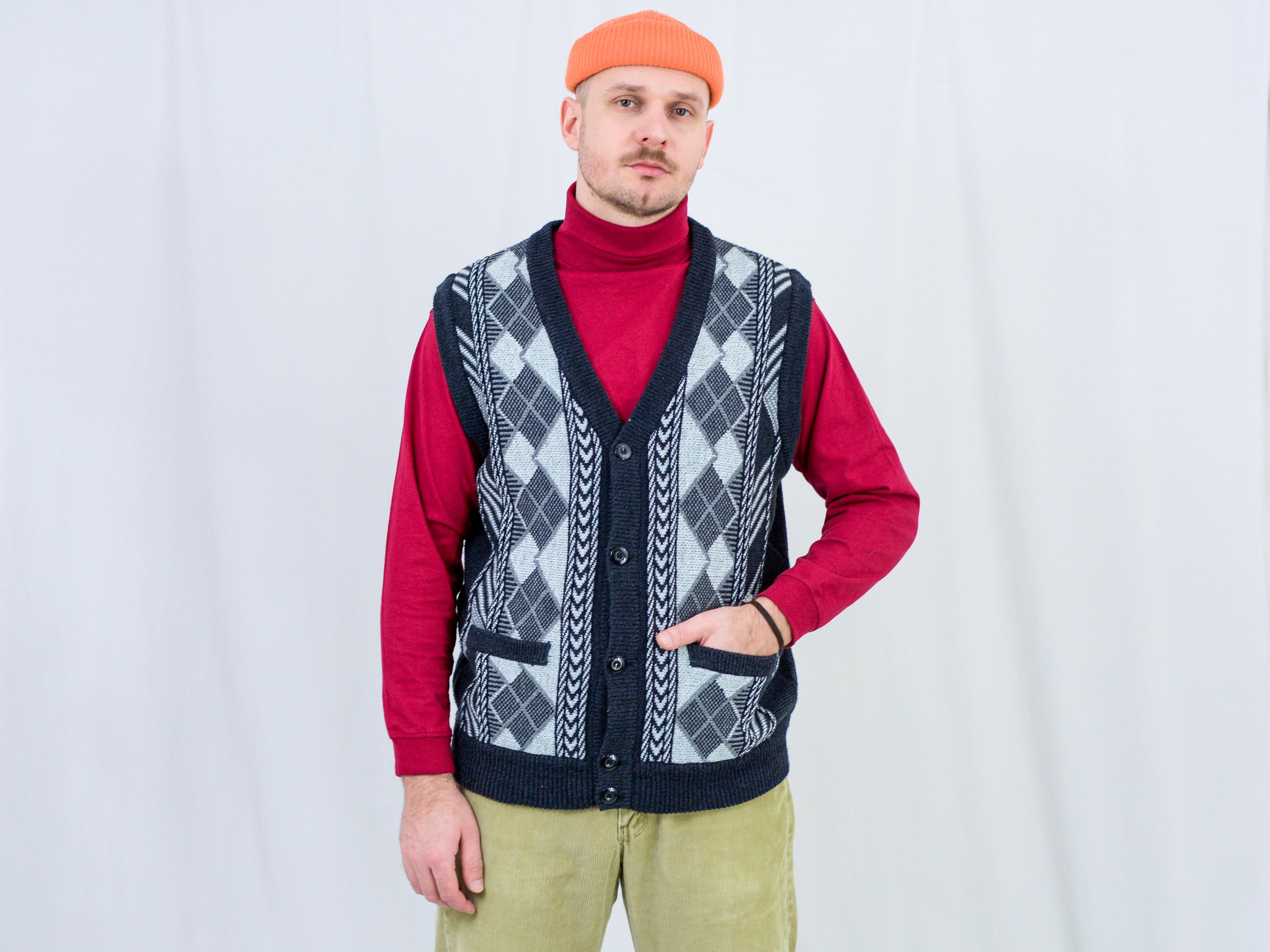 Diamond Sweater Vest Gray Cardigan 