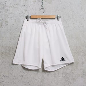 Adidas Shorts 2000s Vintage | white athletic gym | men&#39;s size M