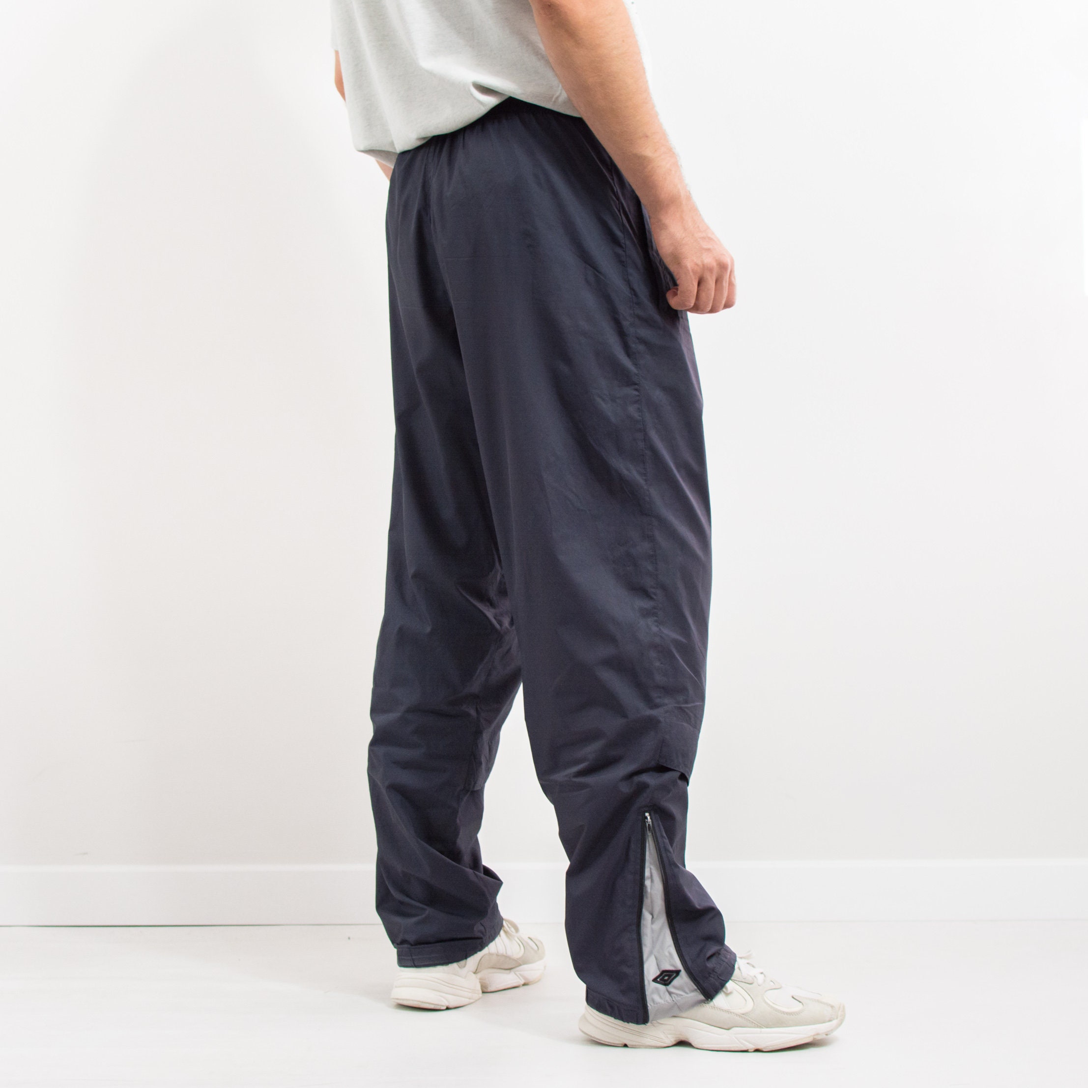 UMBRO Track Pants Vintage Navy Blue Tracksuit Gym Athletic