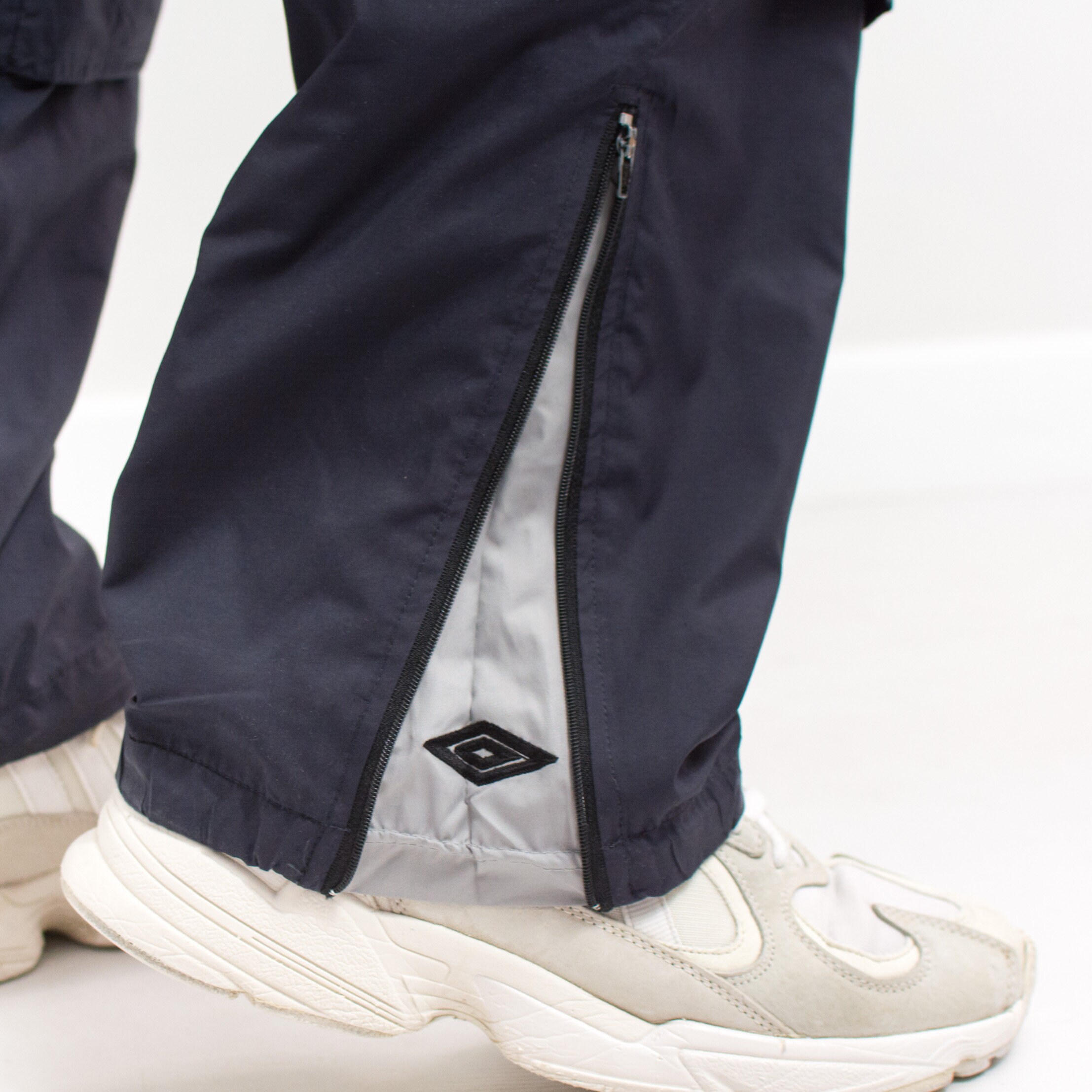 UMBRO Track Pants Vintage Navy Blue Tracksuit Gym Athletic