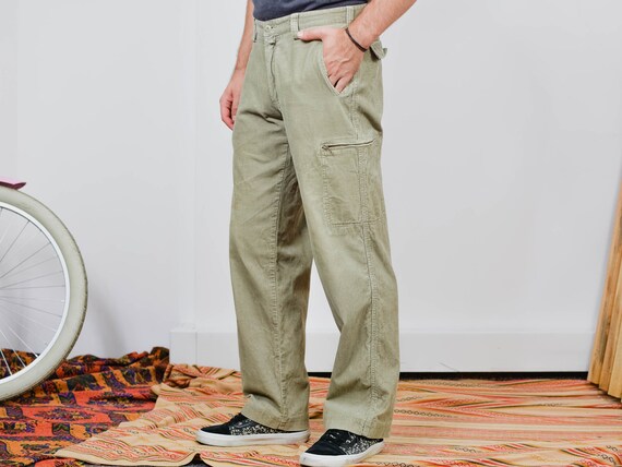 【MODERNIF】Brin Two-Tuck Corduroy Pants Men's Navy Corduroy Trousers | Brakeburn