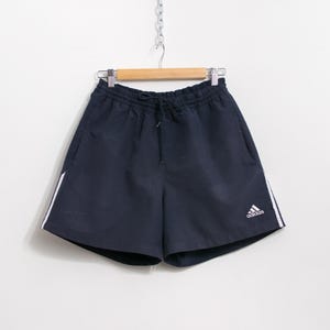 Adidas Shorts 2000s Vintage | navy-blue y2k athletic gym | men&#39;s size M