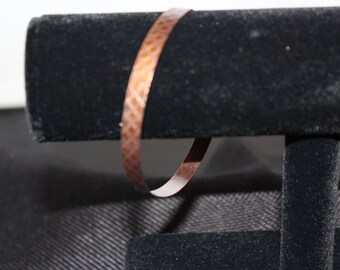 Small Hammered Copper Bracelet #121916-010