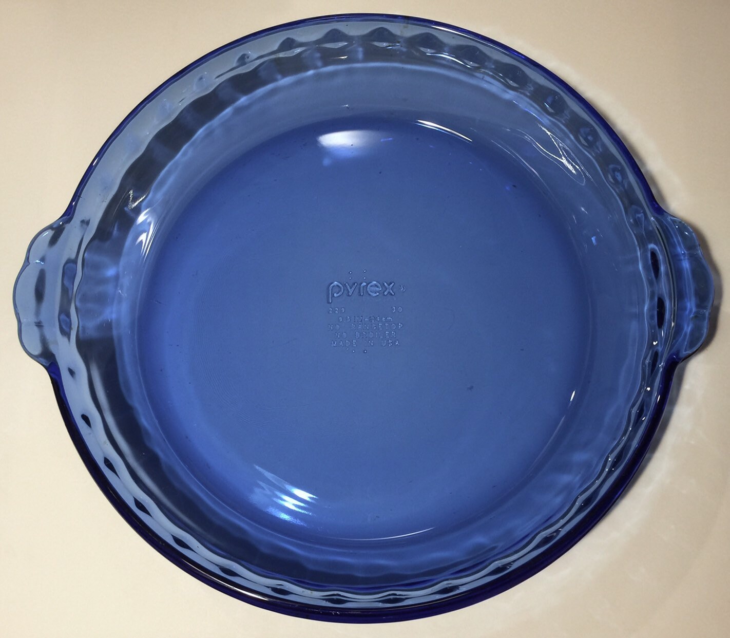 Vintage Pyrex Pie Dish