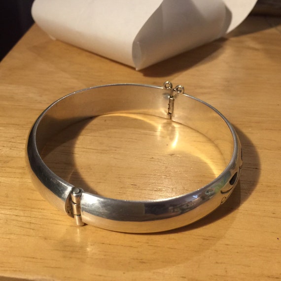 Beautiful Sterling Silver Hinged Bracelet - image 6