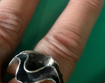 Wavy Oxidized Size 9 Ring