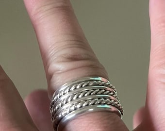 Size 7 Beautiful Spinner Fidget Band Ring