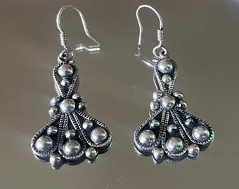 Taxco Vintage Style Fanned Earrings
