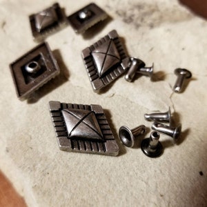 SALE Antique Silver Rivets Diamond Rivets Silver Concho Metal Dots Metal 5 sets [ 25mm× 17mm]