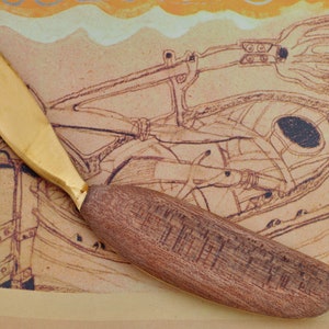 Abrecartas de latón, hecho a mano, incrustación de madera
