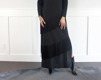 VTG - Robe longue noire à col en V et franges Années 70 M L