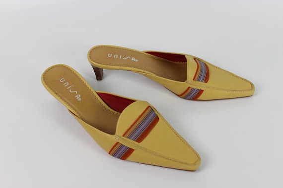 90s mustard heeled mules US 7.5