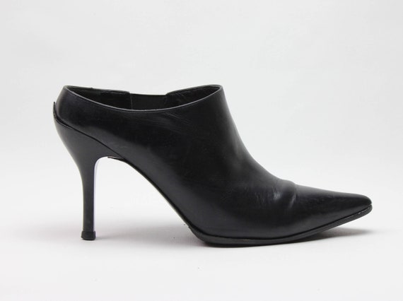 vtg 90s black leather minimalist pointed toe still