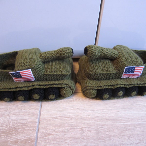 Tank slippers, battle slippers, army tank slippers, funny slippers, panzer hausschuhe, boyfriend gift, tank slippers crochet, tanks mens