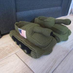 Tank slippers, battle slippers, army tank slippers, funny slippers, panzer hausschuhe, boyfriend gift, tank slippers crochet, tanks mens