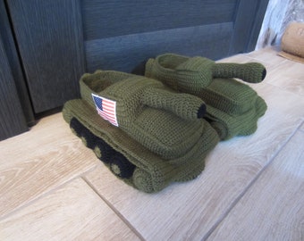 Tank slippers, battle slippers, army tank slippers, funny slippers, panzer hausschuhe, boyfriend gift, tank slippers crochet, tanks mens