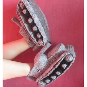 Pantofole lavorate a mano, Pantofole a canotta all&#39;uncinetto, Pantofole all&#39;uncinetto per adulti, Regalo per lui, Scarpe fatte a mano, Scarpe con ciabatte a canotta, Pantofole a maglia con canotta