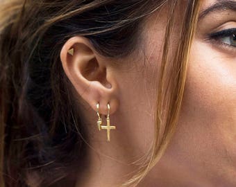 Small hoops, Huggie earrings, Hoop earrings, Delicate earrings, Minimalist hoops, Minimal earrings, Tiny earrings, Spike hoops, gold hoops