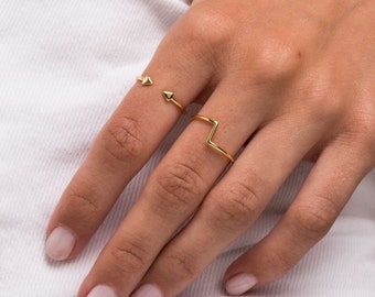 V gouden ring - Geometrie ring - Minimalistische ring - Sierlijke ring - vergulde gouden ring - Minimalistische sieraden - Stapelbare ring - Sierlijke ring - A47