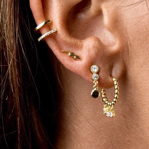 Tiny earrings - Dainty cz studs - Cz earrrings - Exclusifs earrings - Gold studs - Gold earrings - Delicate earrings - Minimal studs -