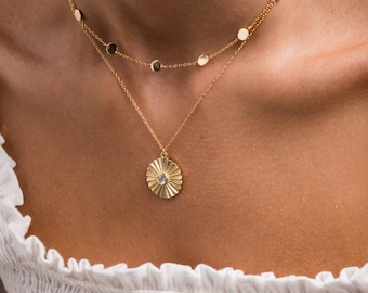 Solitary gold necklace - Gold medallion charm necklace - Zirconia necklace - Dainty gold necklace - Minimalist necklace - Minimalist jewelry