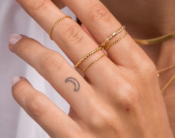 Sierlijke vlecht gouden ring, minimalistische eenvoudige ring, minimale ring, kleine ring, stapelring, dunne gouden ring, stapelbare ring-