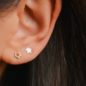 Star studs - Outline star stud earrings - Tiny star earrings - Thin gold earrings - Simple stud earrings - Dainty stud earrings- S-PE00116