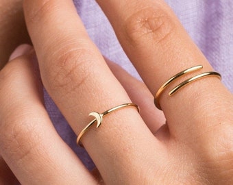 Crescent moon ring - Gold moon ring - Stacking ring - Dainty ring - Minimalist ring - Moon ring - Dainty jewelry - Minimalist jewelry