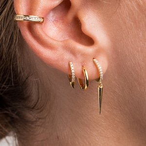 Spike cz hoops - Small hoops - Huggie hoops - Dainty Earrings - Thin hoops - Tiny hoops - Minimalist earrings - Minimal hoops - Long Spike