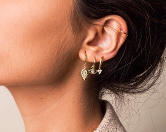 Charm gold hoops - Cz hoops earrings - Gold hoops - Dainty earrings - Hoop earrings - Huggie hoops - Minimal earrings - Minimal jewelry
