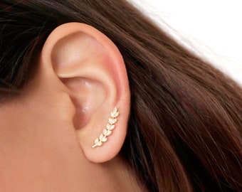 Ear crawler - Minimalist gold ear climber - Leaves Ear climber - Minimalist ear climber - Minimalist earrings - Dainty earrings