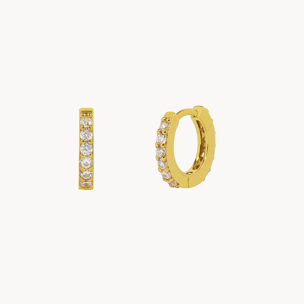 MTMY Orecchini Huggie A Cerchio Placcati Oro 14K Con Zirconia Cubica - Delicati, Minimal, Realizzati A Mano, Per Donna