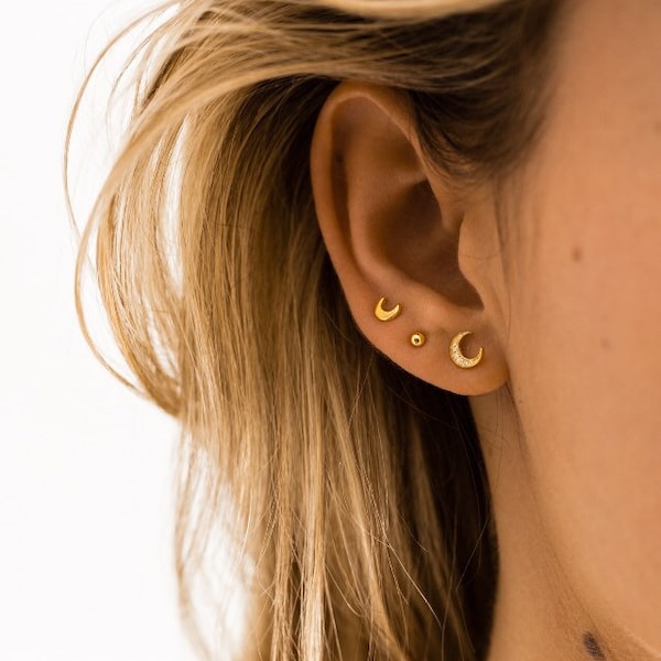 Moon gold stud earring - Moon silver stud earring - Daint stud earring - 18K gold moon earrings - Delicate moon studs-Tiny moon stud earring