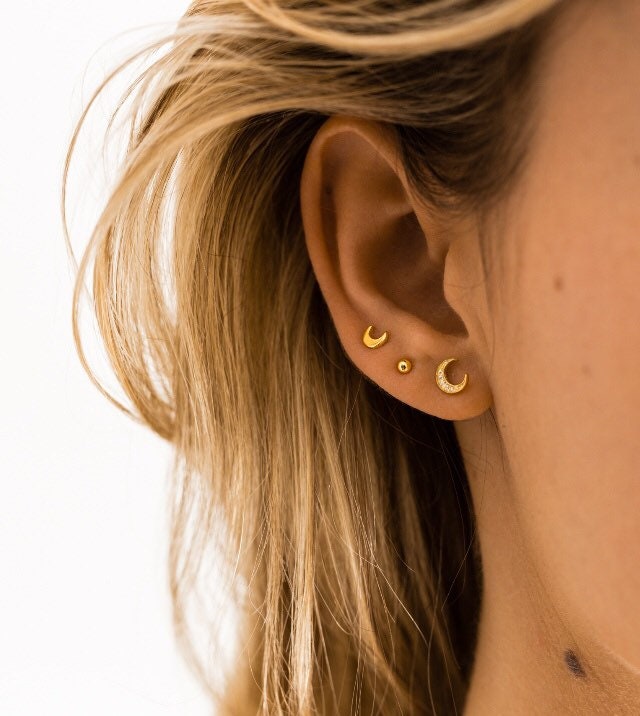 Gold moon earrings studs deals
