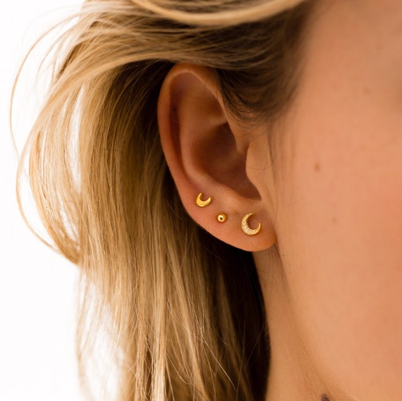925 Sterling Silver Small Dainty Crescent Moon Minimal Earring 925 Sterling Silver Small Dainty Crescent Moon Minimal Earring