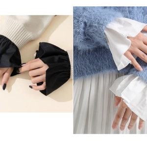 Off White, Black / Fake Cotton Sleeve Cuffs / Lolita Fake Wrist Cuffs  / Removable Fake Wrist Cuffs / Vintage Style Wrist Cuffs / SC062(K)