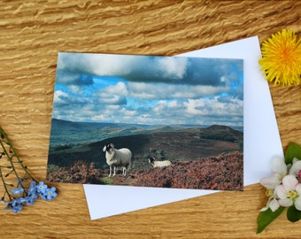 Sheep on Bamford Edge A6-wenskaart en canvasprint
