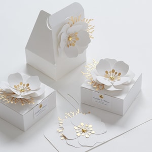 Scatole portaconfetti bianche con decoro floreale per matrimonio, festa nuziale, Battesimo, compleanno e anniversario
