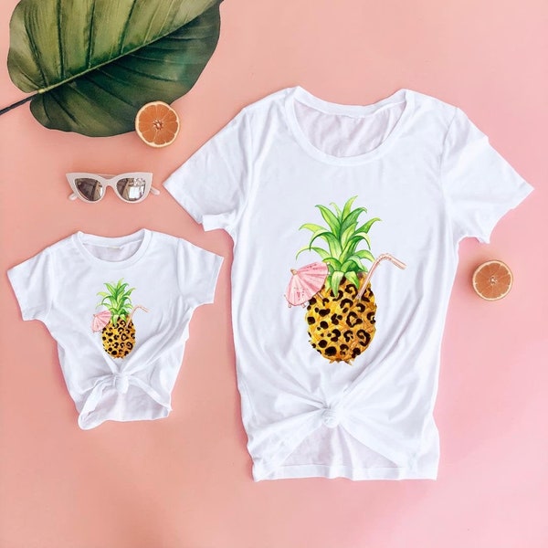 CHEMISES ANANAS | chemises de vacances | chemises de vacances | maman et moi, chemises assorties, chemises de croisière, tenues assorties, t-shirts assortis