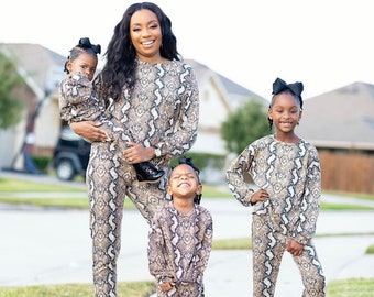 Snake print loungewear| mommy and me | mommy and me loungewear | mommy and me outfits | matching outfits | Mother's day gift | like mother