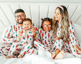 CHRISTMAS FAMILY MATCHING pajamas | family pajamas | matching outfits | matching pjs | coordinating pajamas | holiday matching pajamas