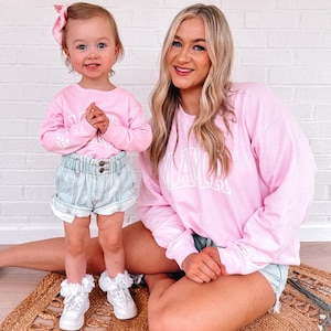 Custom sweatshirt, mommy and me, mama crewneck, mama sweatshirt, mommy and me outfits, mama mini, embroidered, gift, girl mom, mothers day