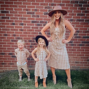 Mommy and Me Gingham Dresses, Matching Mom and Daughter Outfits, family fall photshoot,