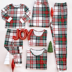 family Christmas, matching pajamas, christmas famili, family matching, pajama parti, matchingpajama, mommy and me, christmas family, pajamas