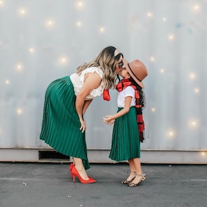 mommy and me green christmas dresses Mommy and me dresses  ENME.ME