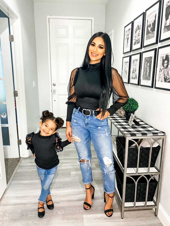 Toni's Mesh Sleeve Top Crewneck Mommy 
