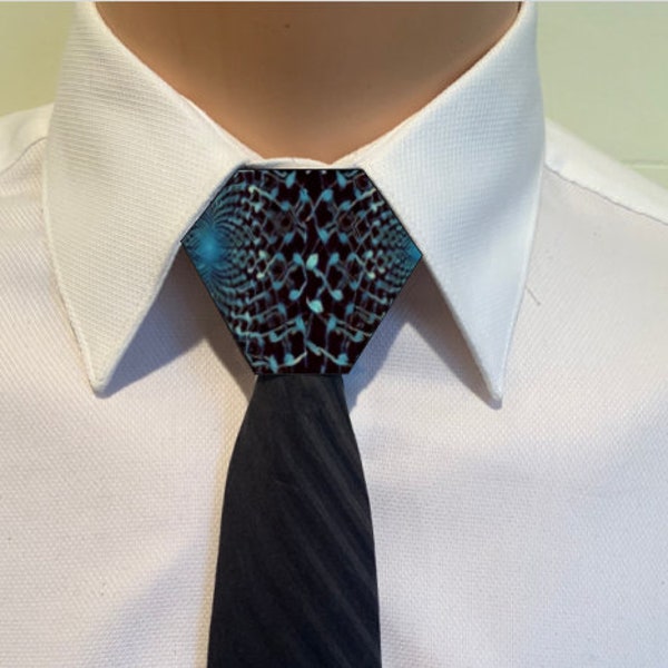 Blackhole necktie knot