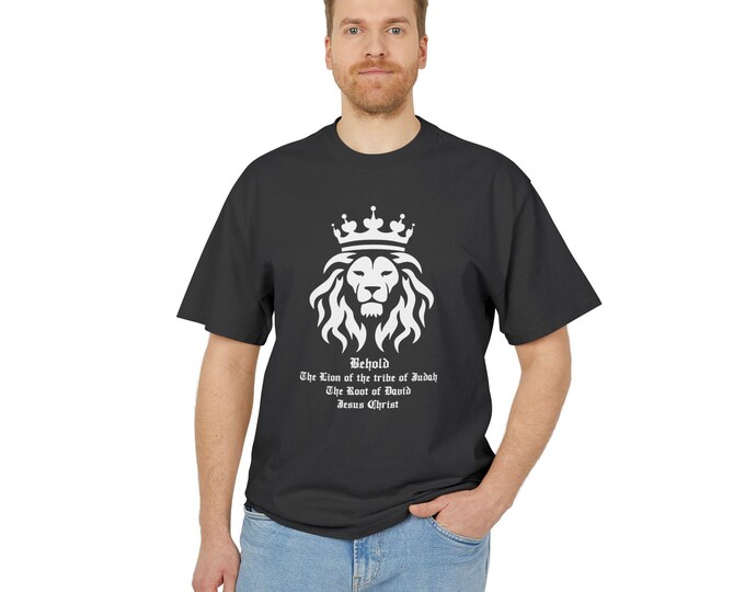 Lion of Judah Faded Graphic Tee - Inspirational Message, Unisex Tee for Casual Wear, Christian Apparel, Meaningful Gift, Unique Style