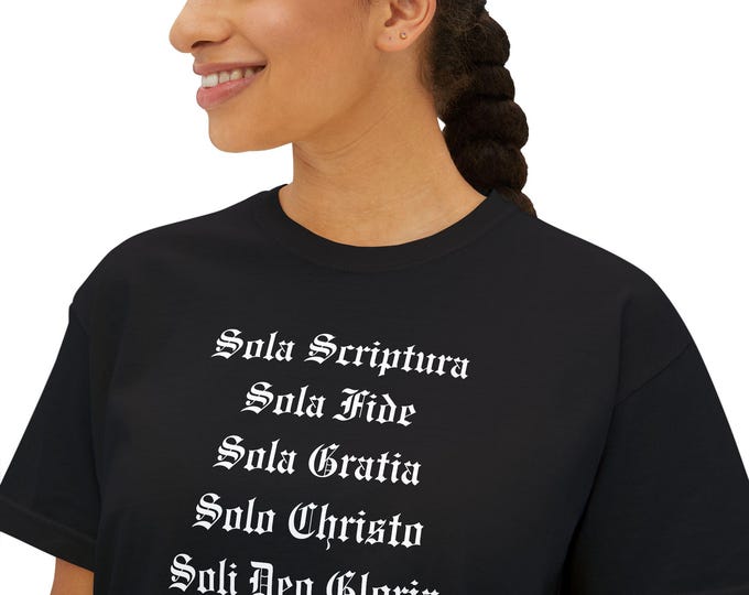 The 5 Solas (Christian Theology) Women's Boxy Tee - Christian Apparel, Perfect for Church, Gifts, Everyday Wear, Cute Relaxed Fit